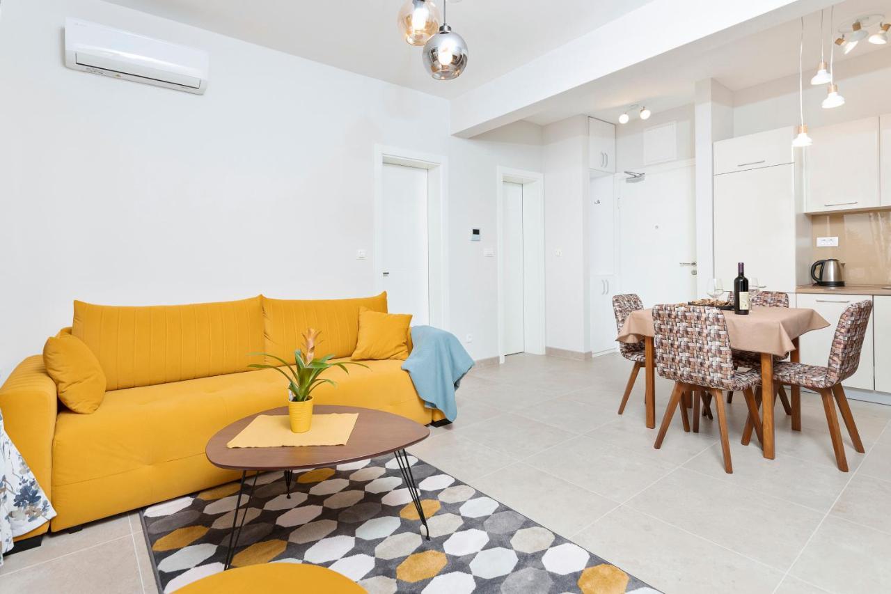 Ell Star Apartment Tivat Exterior photo