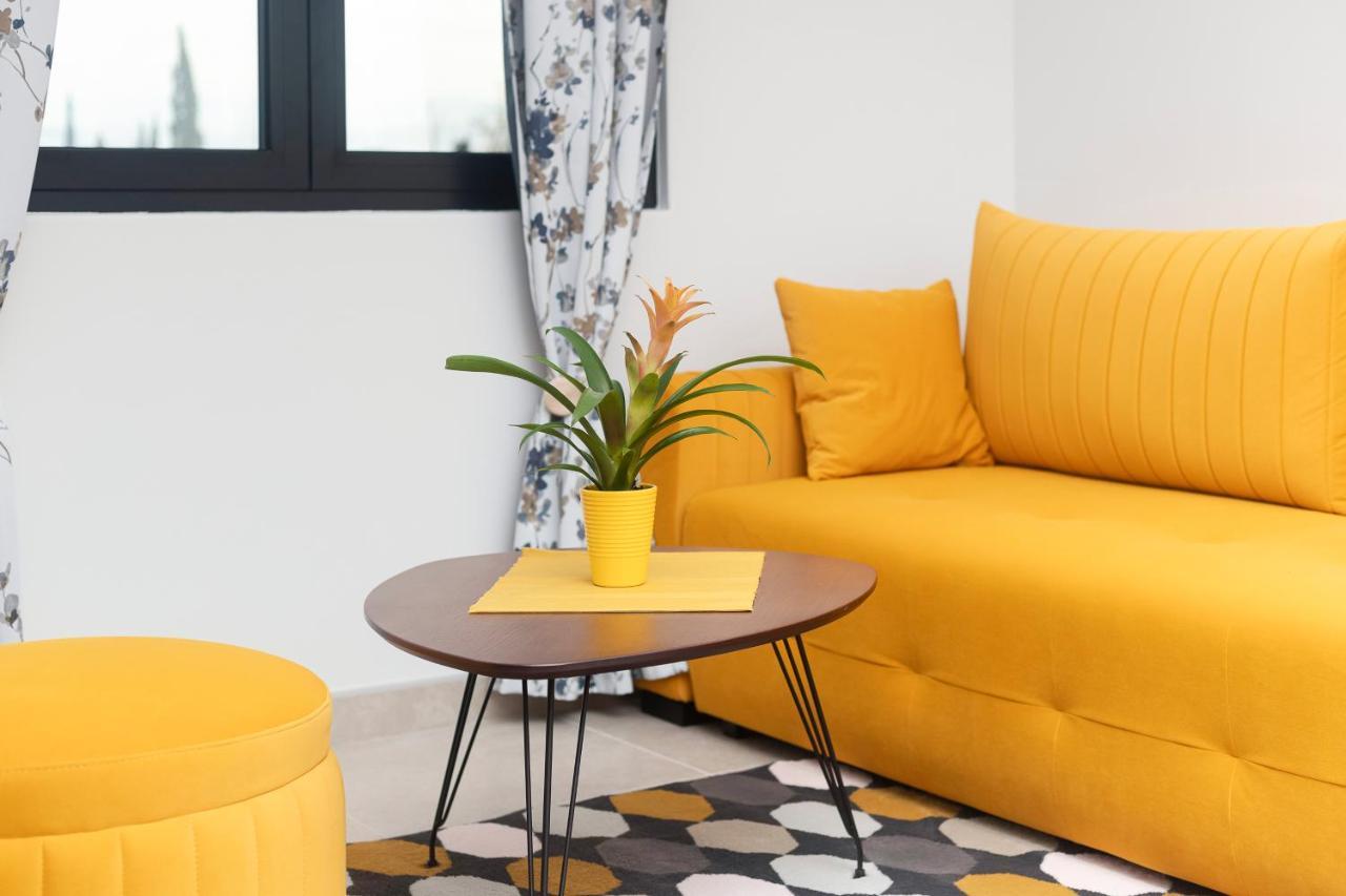 Ell Star Apartment Tivat Exterior photo